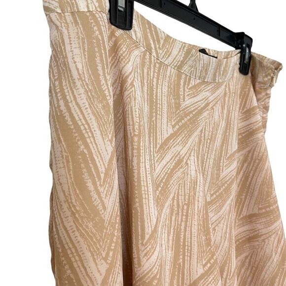 BCBG Paris Womens Tan Side Zip Flare Flutter Fairy Chiffon Knee Length Skirt 10 - Picture 4 of 16